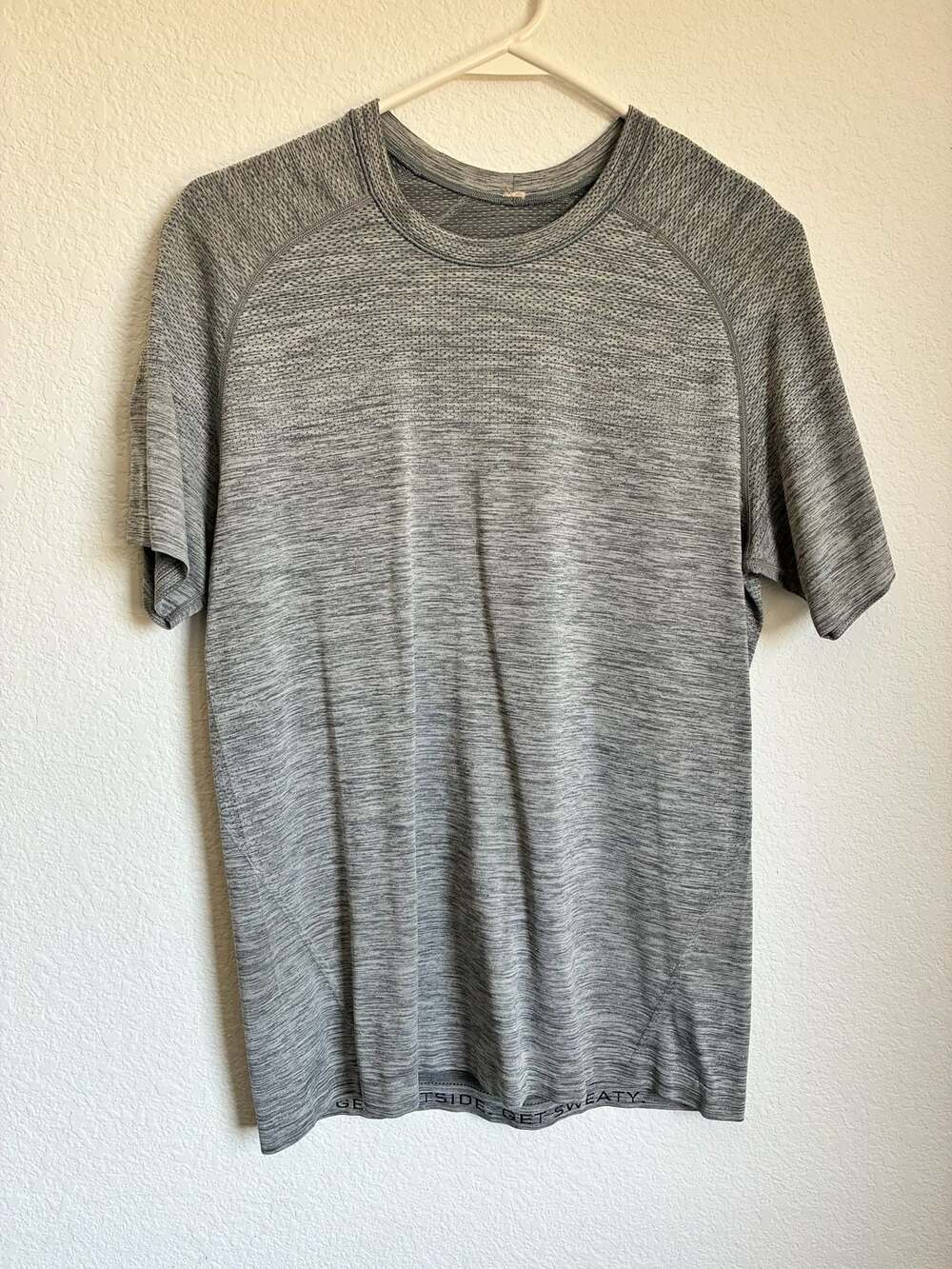 Lululemon Metal Vent Tech Short Sleeve Shirt in Slate/White